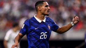 Transfer rumors, news: Chelsea near move for Palace’s Lacroix